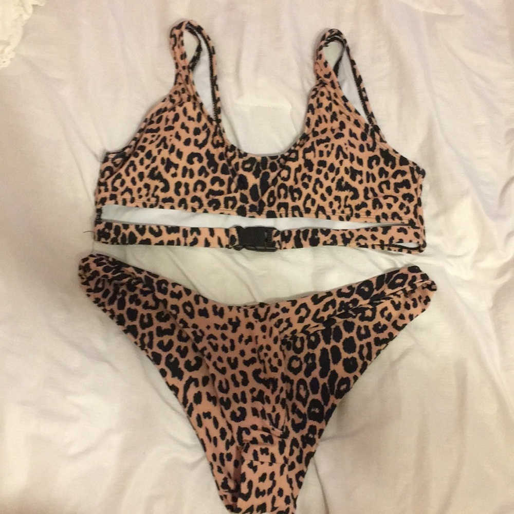 Bathing suit